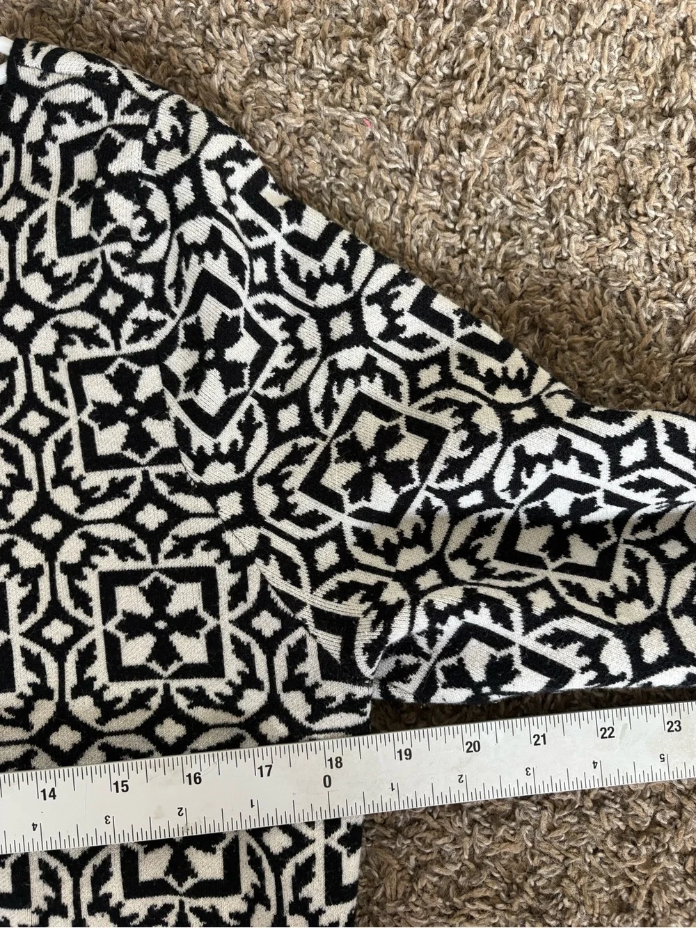 Charter Club women's Sweater Black White geometric size XL - Picture 6 of 6